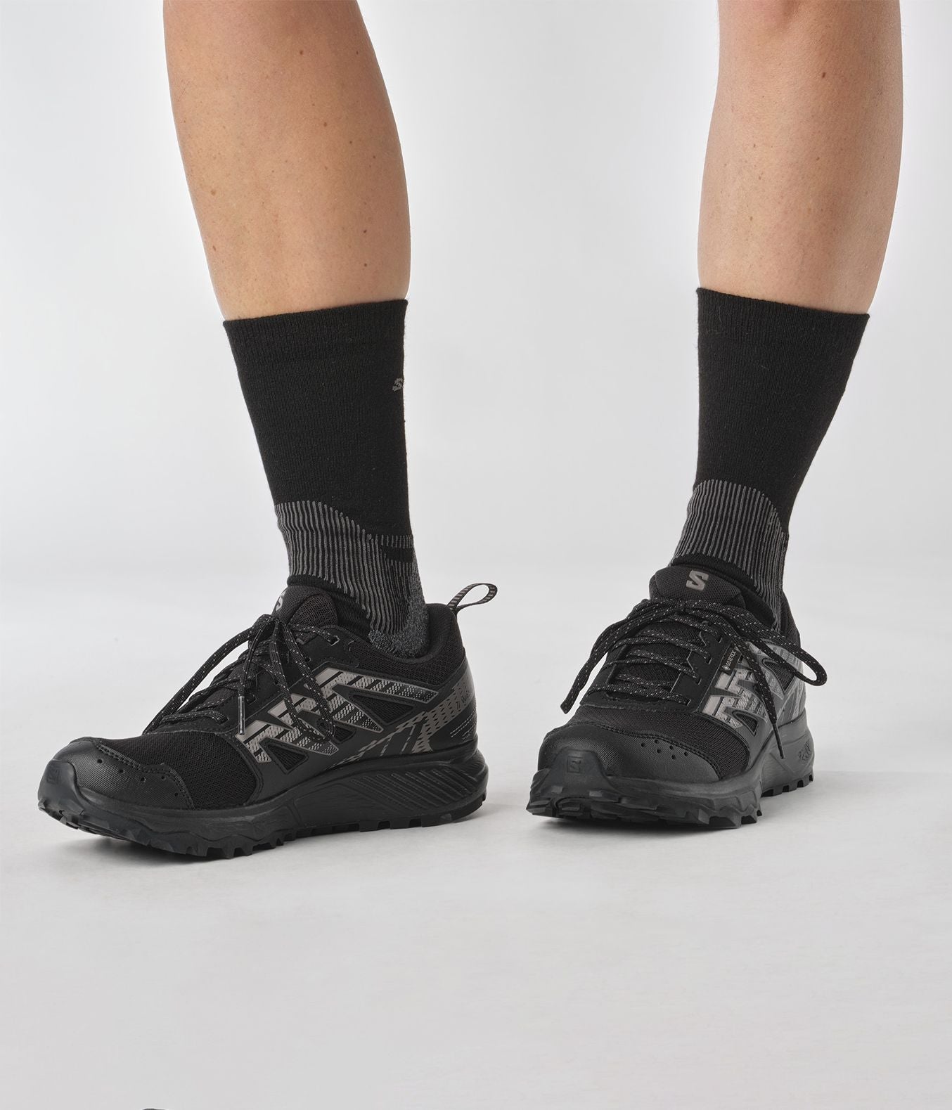 WANDER GORE-TEX Running Shoes - SalomonGCC