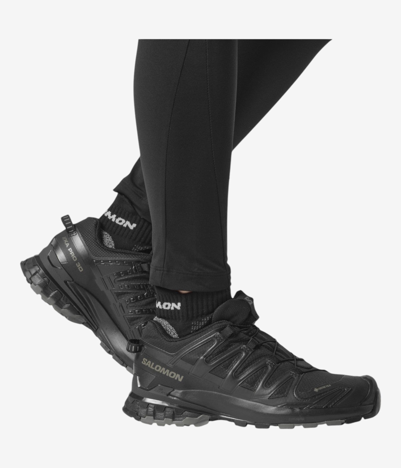 XA PRO 3D V9 GORE-TEX Trail Running Shoes