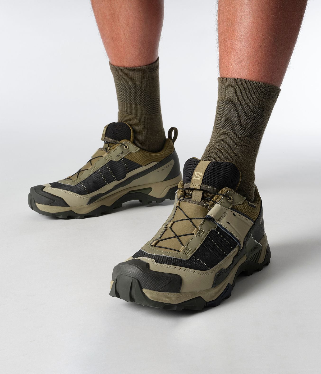 X ULTRA 5 GORE-TEX Hiking Shoes
