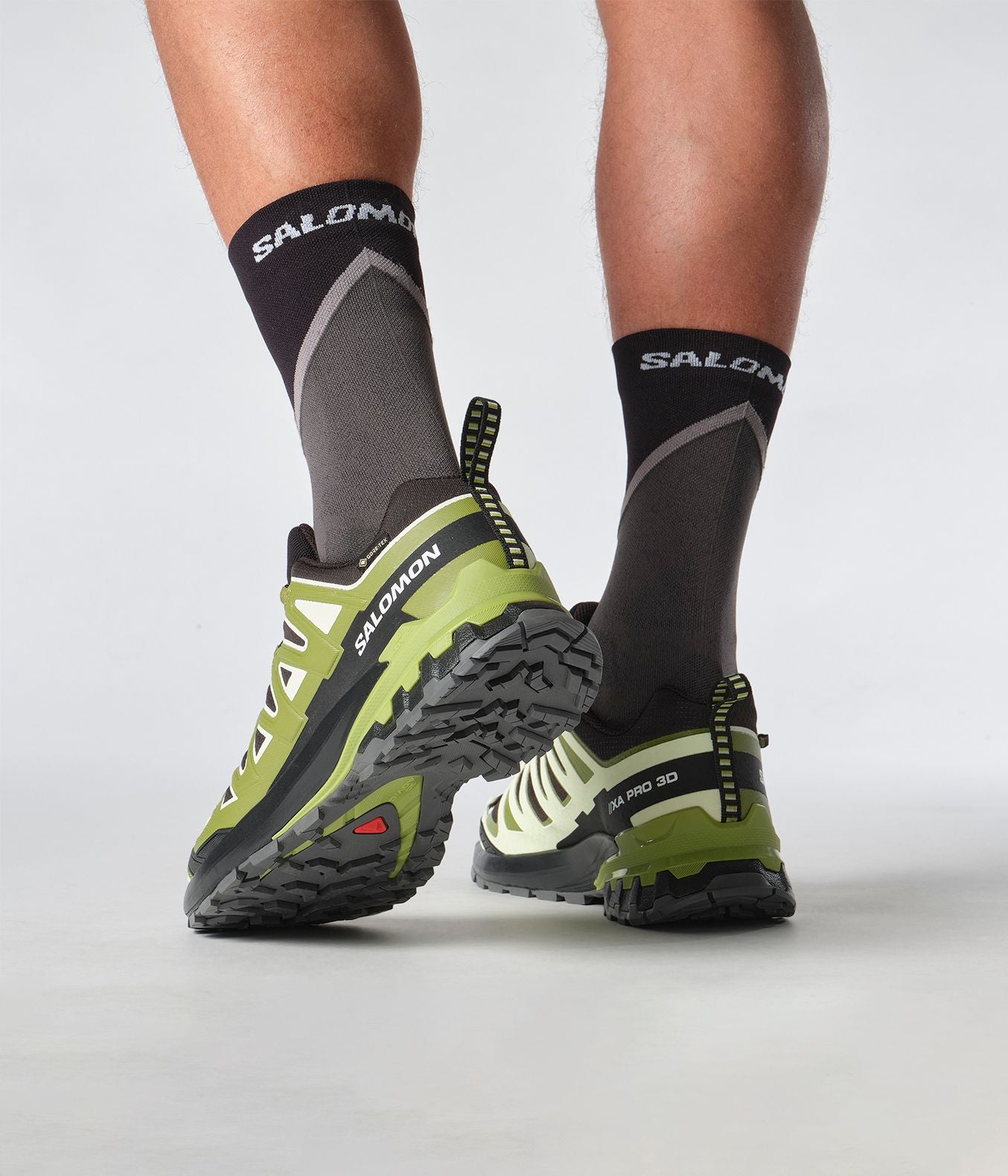 XA PRO 3D V9 GORE-TEX Trail Running Shoes