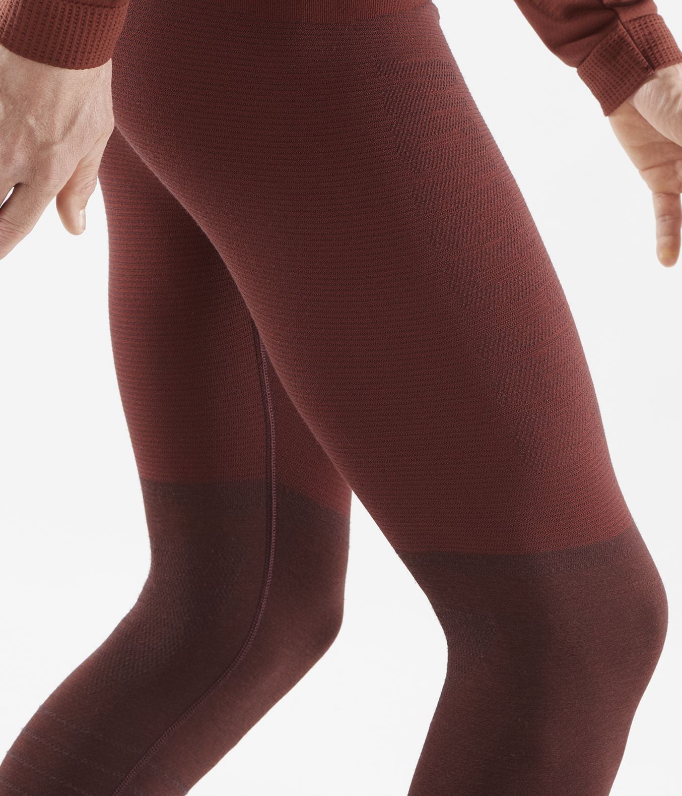 ESSENTIAL WOOL SEAMLESS