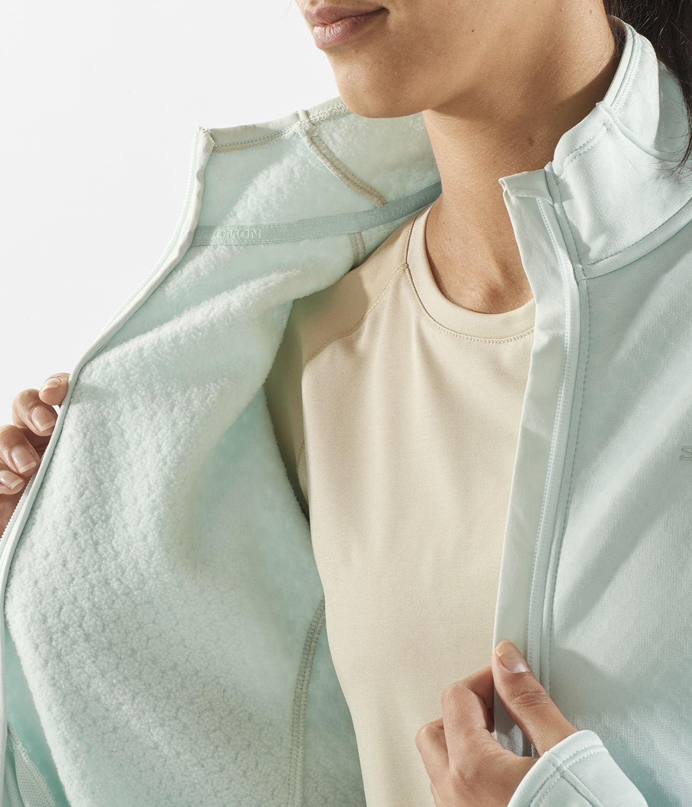 ESSENTIAL MIDFLEECE